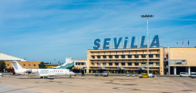 Atedibus reclama una terminal de autobuses en el aeropuerto de sevilla