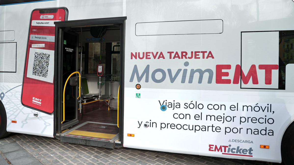 La emt de valencia crea una tarjeta virtual para viajar al mejor precio