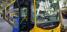 Guaguas municipales presenta 10 autobuses capacity l de mercedes benz