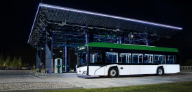 Solaris lanza una nueva version del autobus electrico urbino 12