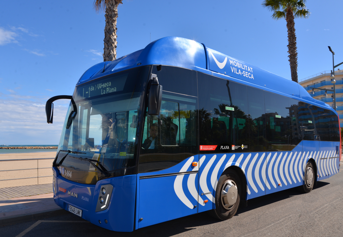 El primer autobus gnc del campo de tarragona consigue una gran aceptacion