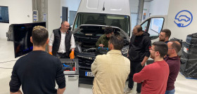 Top truck imparte un master en osciloscopio digital para el diagnostico de vi