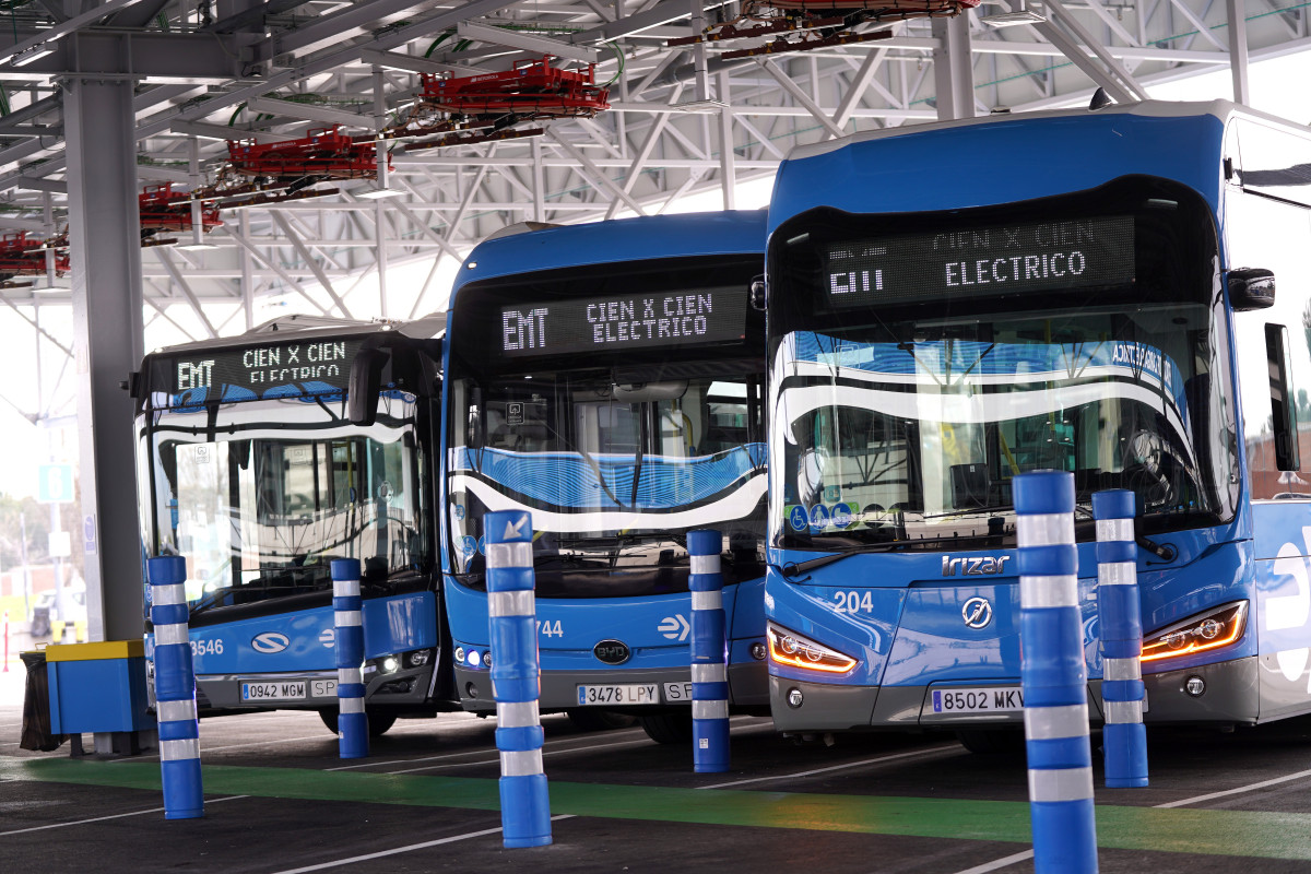 La emt de madrid pone en marcha la estacion de carga electrica en carabanchel