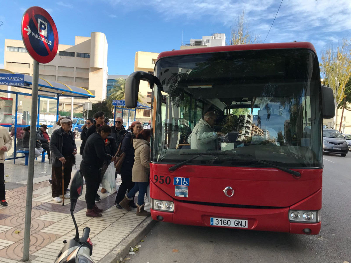 La demanda del autobus crece un 16 en ibiza