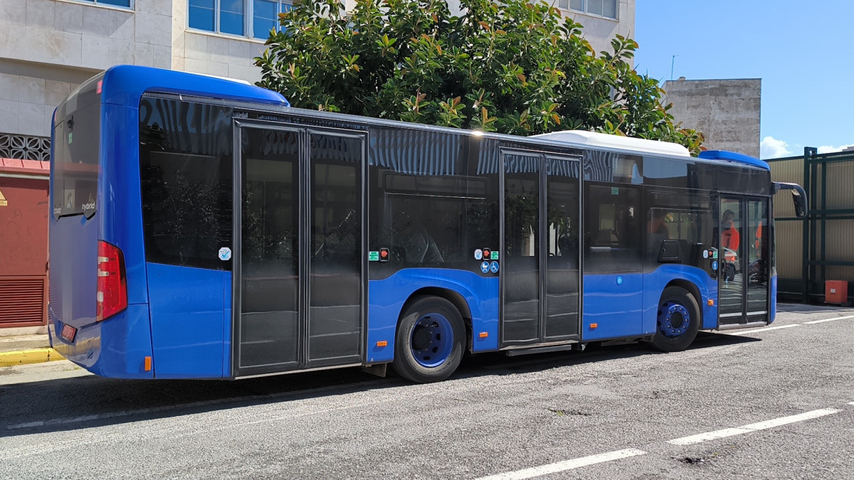 Ceuta pondra en marcha 14 autobuses hibridos en mayo