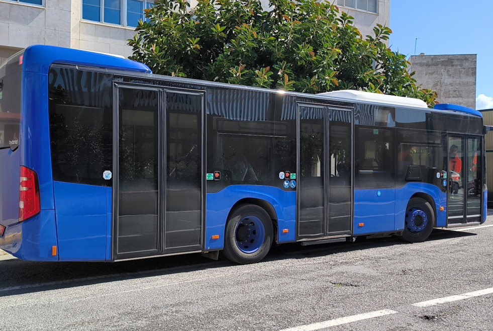 Ceuta pondra en marcha 14 autobuses hibridos en mayo