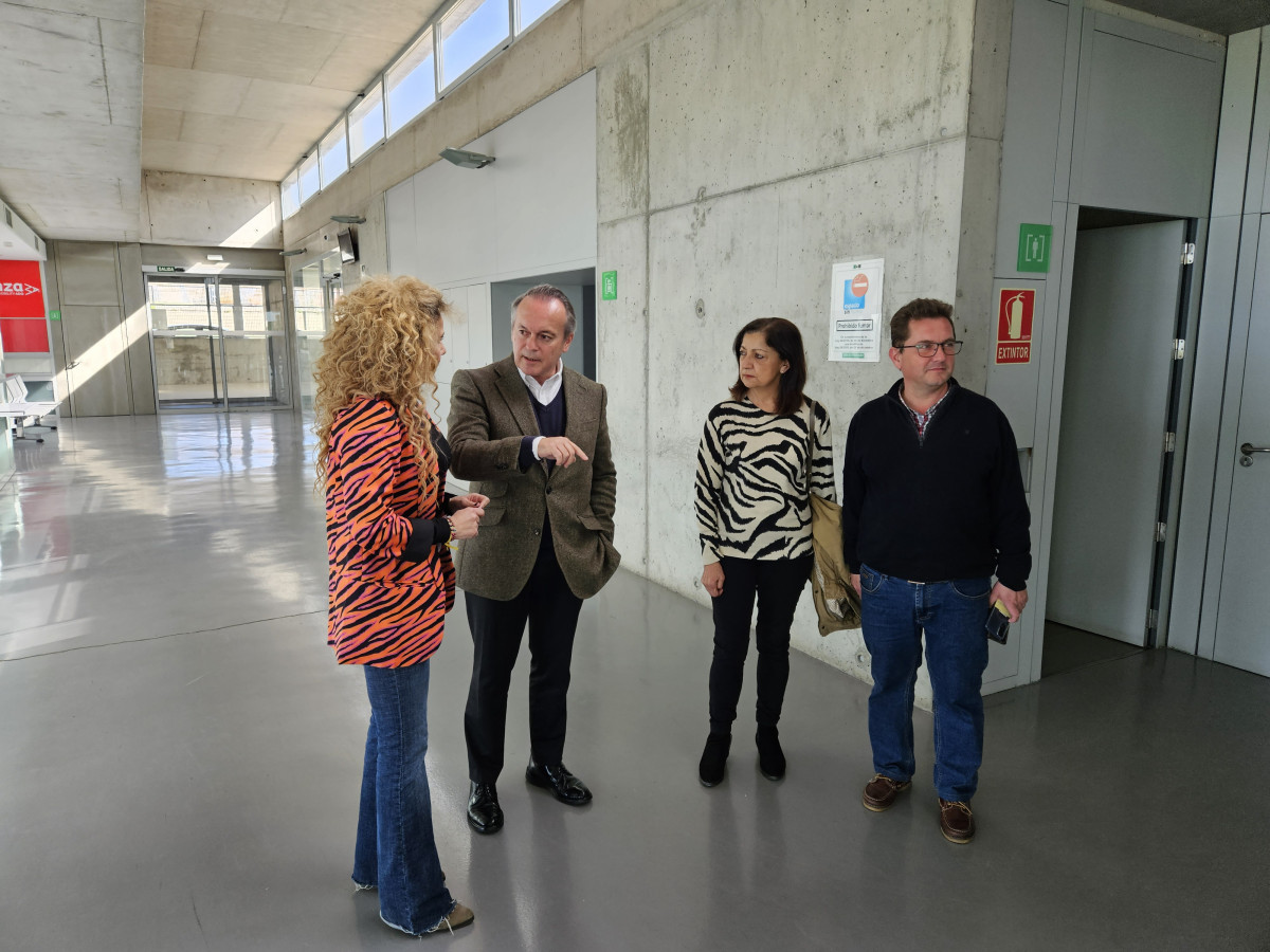 Extremadura aprueba la convocatoria del abono de transporte gratuito