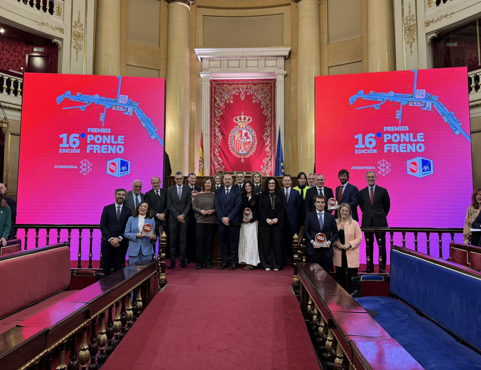 La emt de madrid recibe uno de los premios ponle freno