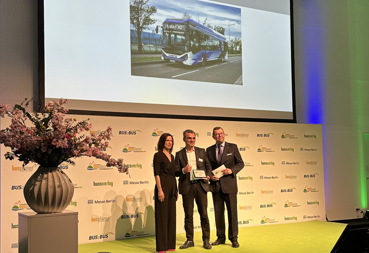 El iveco e way de hidrogeno recibe un premio en alemania