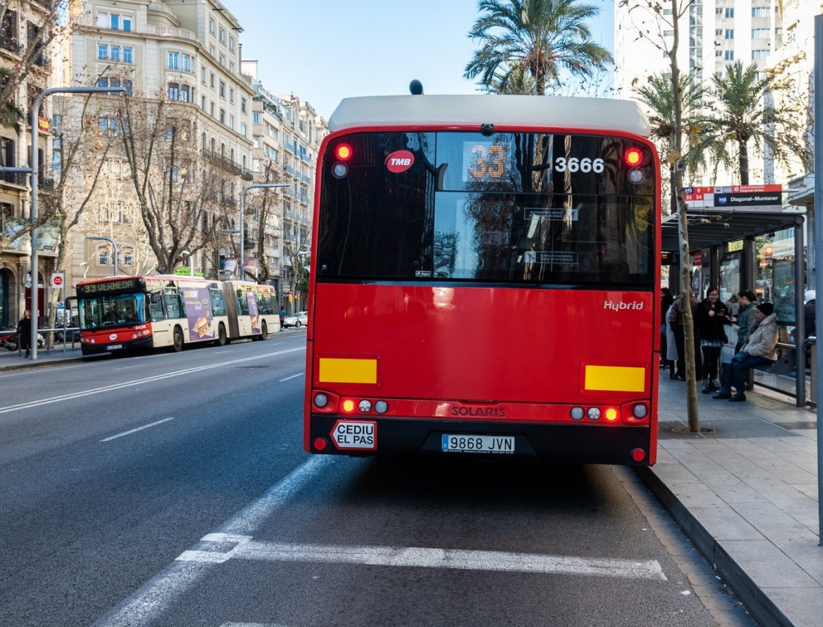 Tmb supera por primera vez los 2 millones de validaciones en un dia