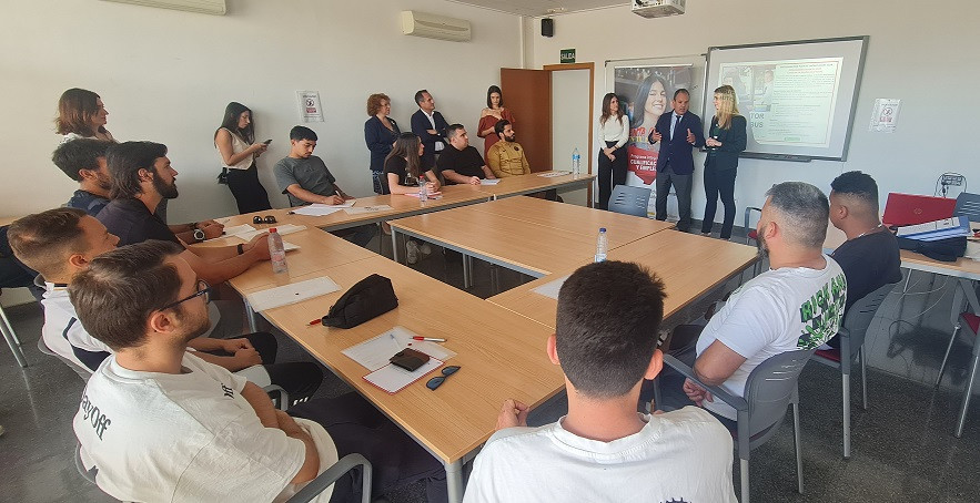 El primer curso de conductores de finestrat cuelga el cartel de completo