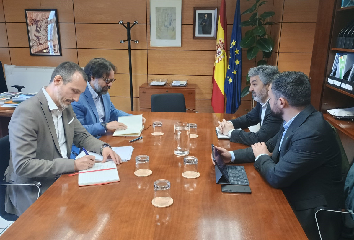 Asturias quiere extender la tarjeta conecta fuera del principado