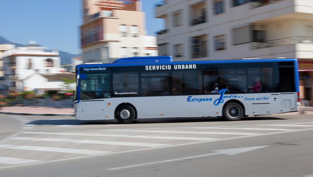 Avanza prestara el transporte publico de estepona durante un ano