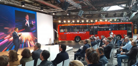 Daimler buses lanza el primer interurbano electrico de su historia el eintouro
