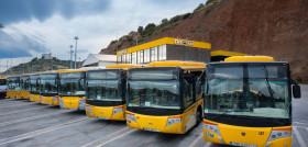 El amb de barcelona cede ocho autobuses a la atmv para garantizar la movilidad