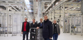 Man inaugura la planta de produccion de baterias de nuremberg
