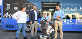 El transporte publico de arrecife estrena dos autobuses electricos