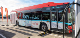 Tmesa refuerza su flota con dos autobuses electricos de solaris