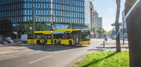 Solaris entrega el primer autobus electrico del mundo con pasaporte de bateria