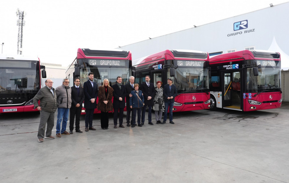 Unauto presenta cinco nuevos vehiculos electricos de alfabus y yutong