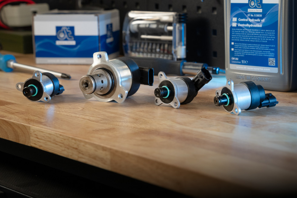 Los parts specialists presentan las valvulas para bombas de inyeccion dt spare parts