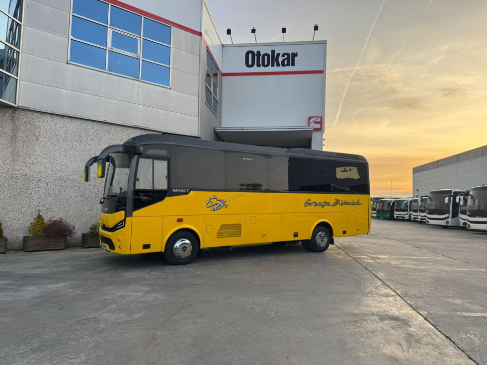 Ereaga bidaiak estrena un navigo t de otokar