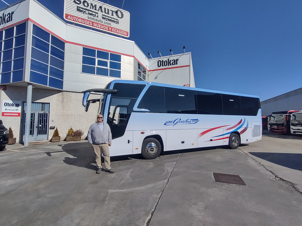 Goalva gil estrena un otokar ulyso t