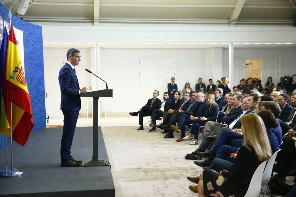 Anetra representa a las pymes del sector en el encuentro con pedro sanchez