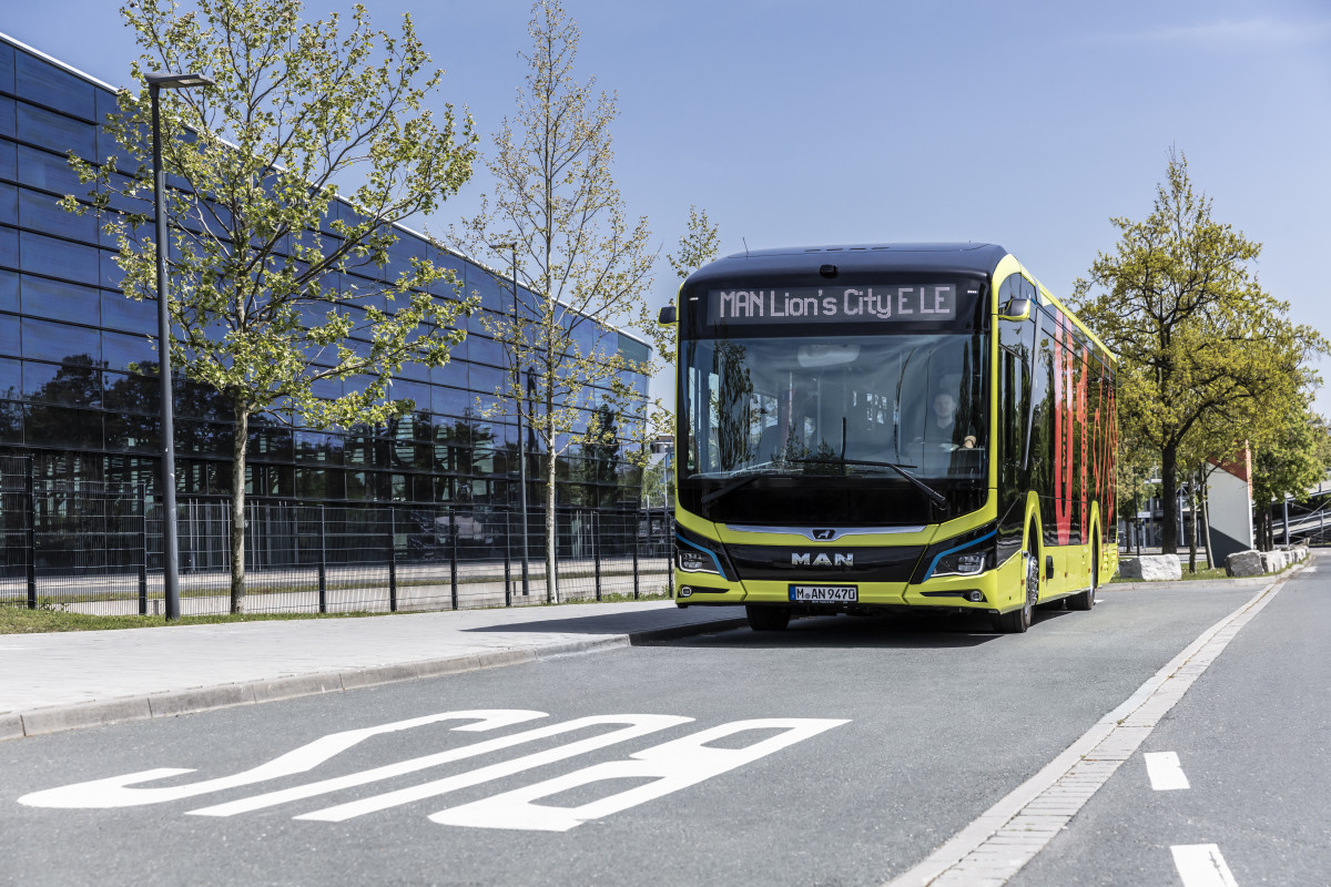 El man lions city 12 e le recibe un premio a la innovacion
