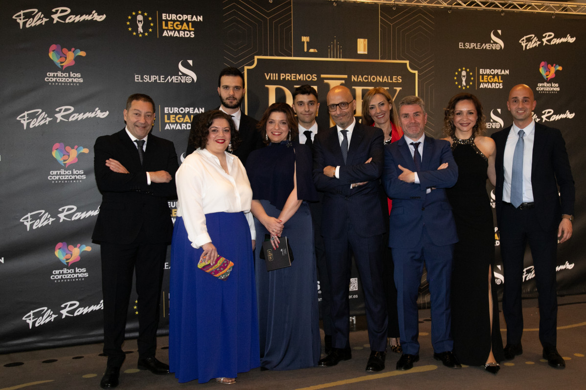Valleon abogados galardonado con el premio nacional de ley 2025 en derecho del transporte