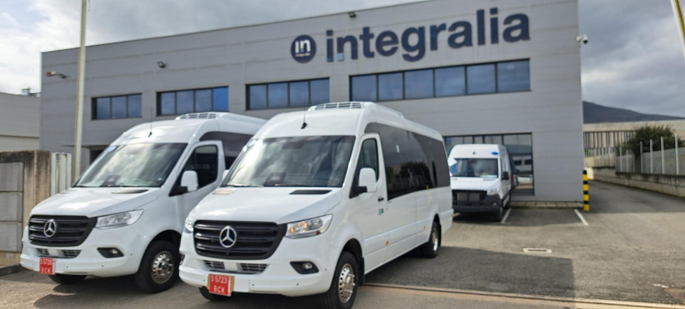 Amanda bus suma a su flota dos minibuses de integralia