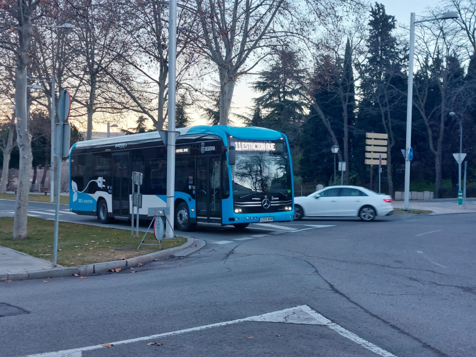 Los autobuses de segovia transportaron 10000 usuarios mas en semana santa