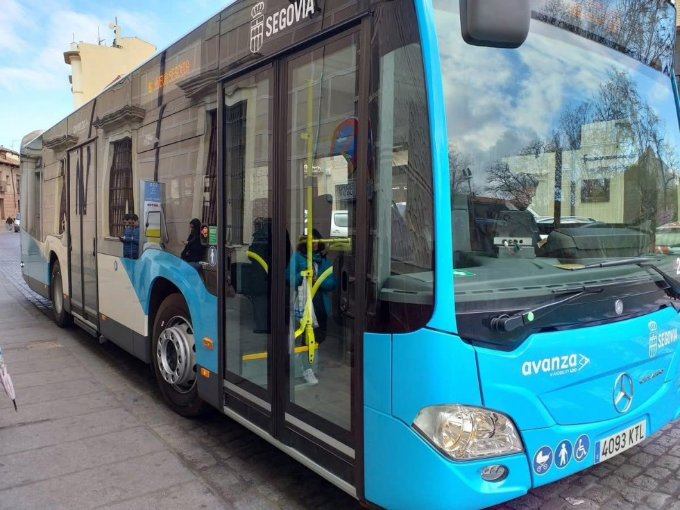 El autobus de segovia alcanza en abril su record de usuarios en un dia