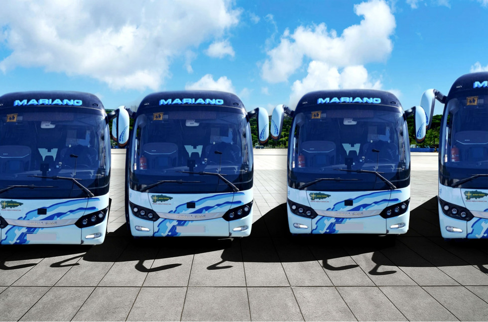 Autocares mariano adquiere cinco unidades del king long c10
