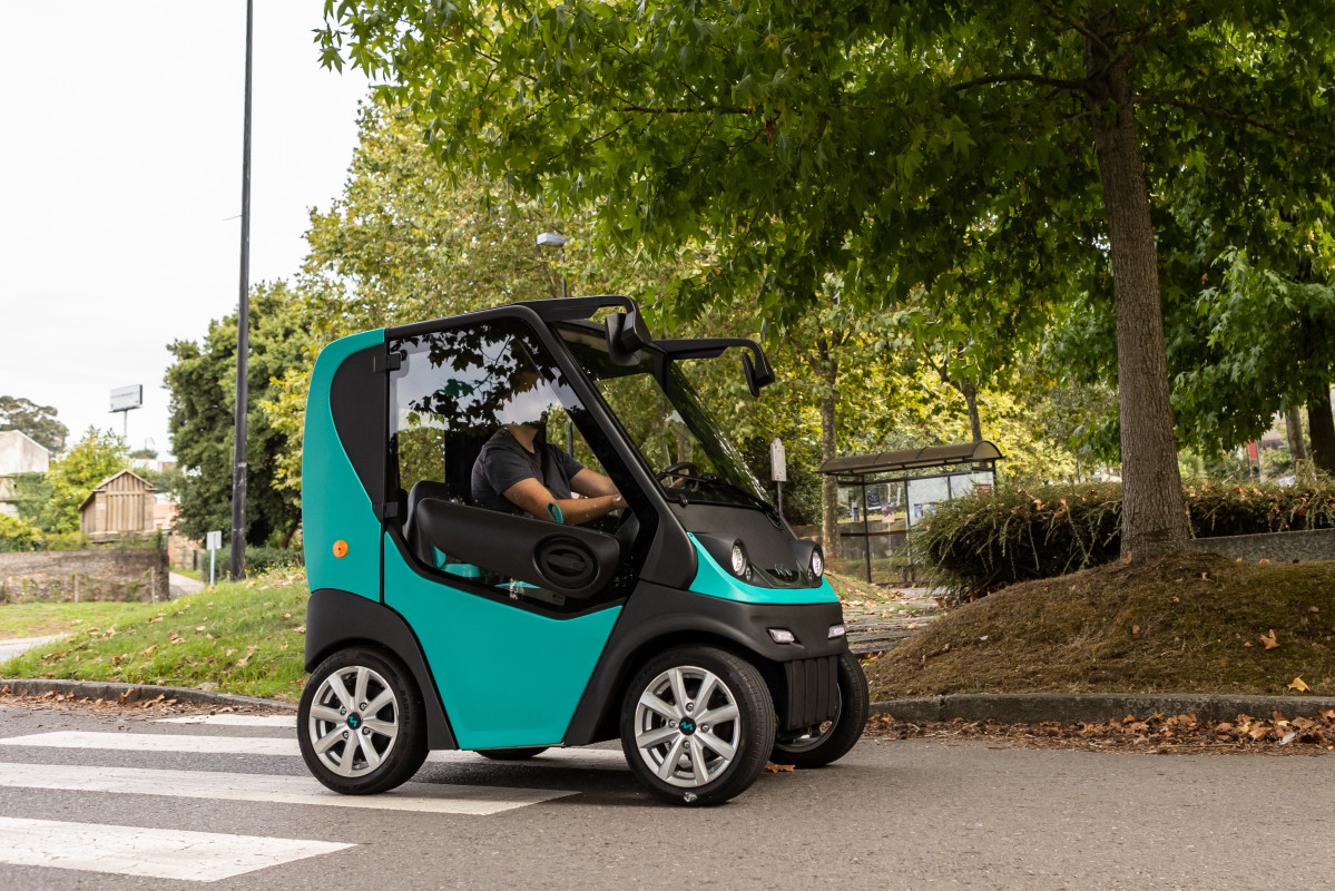Mobme by castrosua presenta el vehiculo electrico neno