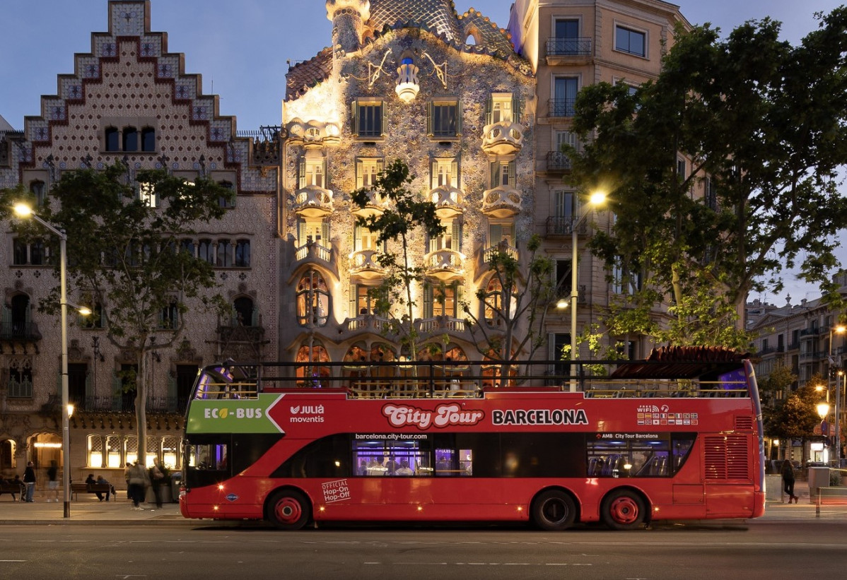 Barcelona city tour inicia la operacion del barcelona night tour