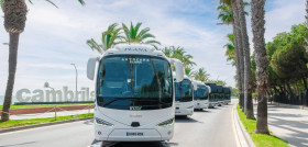 Busplana incorpora seis nuevos autocares a la linea costa dorada barcelona