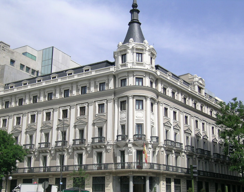 La cnmc publica una guia para mejorar la competencia en los concursos