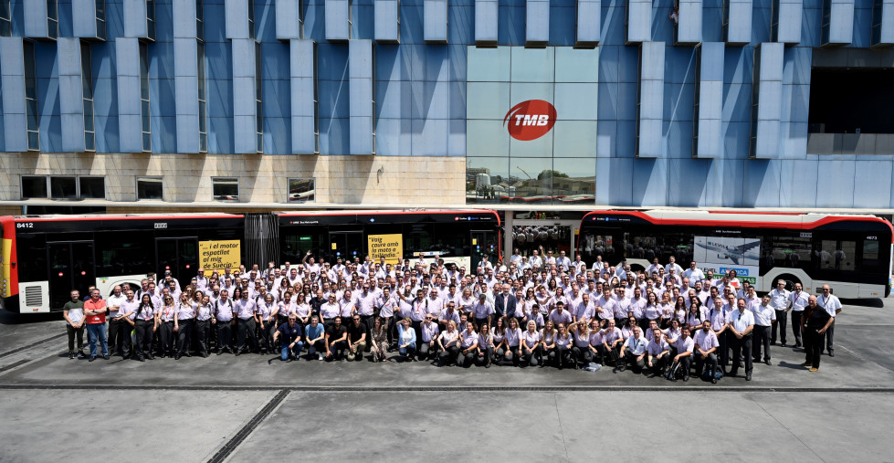 Tmb eleva la plantilla de mujeres conductoras hasta el 11