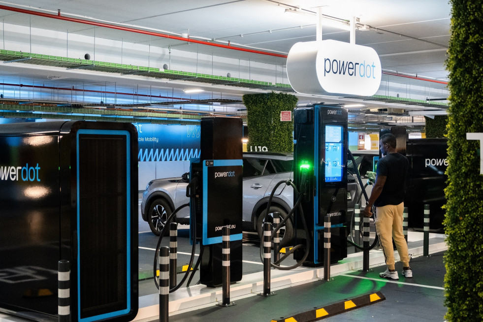 Uta edenred integra en su red las estaciones de recarga powerdot