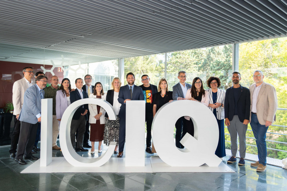 Basf y el iciq entregan los iv premios en innovacion y emprendimiento