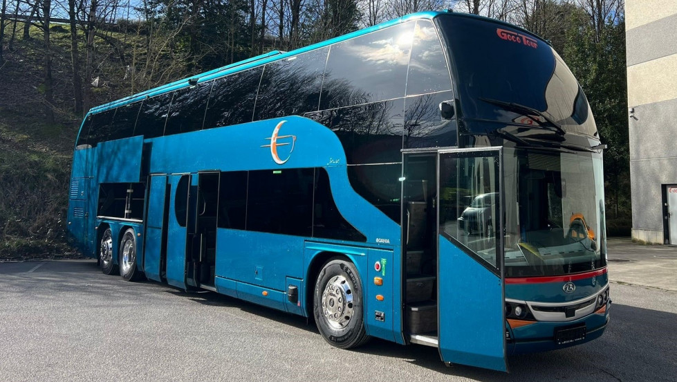 La cifra de matriculaciones de autobuses cae un 4 en junio