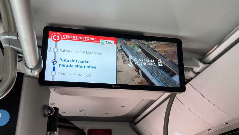 La emt de valencia actualiza el canal de informacion a bordo