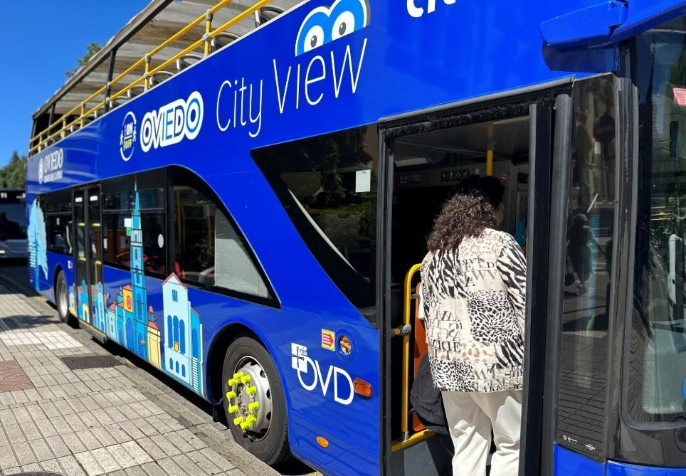 El bus turistico vuelve a las calles de oviedo