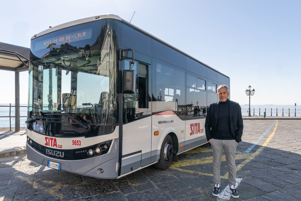 Isuzu entrega seis novociti life a la empresa italiana sita sud