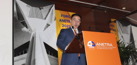 Anetra analiza la situacion del transporte escolar y discrecional