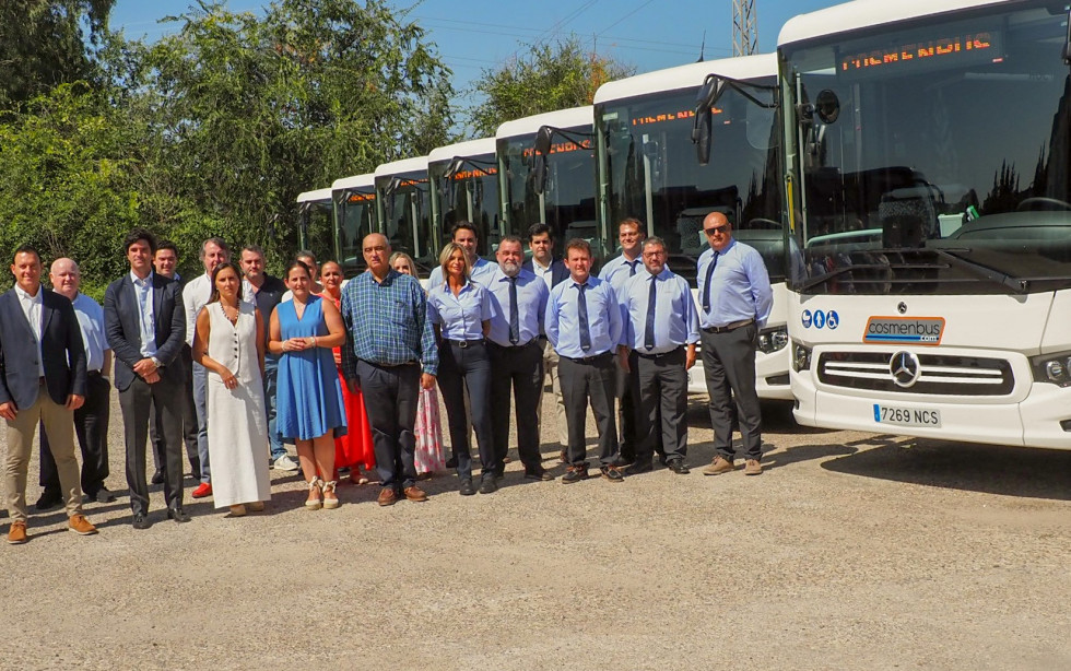 Cosmenbus presenta 10 autobuses hibridos para el consorcio de cordoba