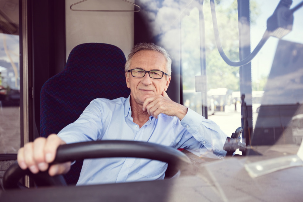 Eures refleja la grave escasez de conductores de autobus