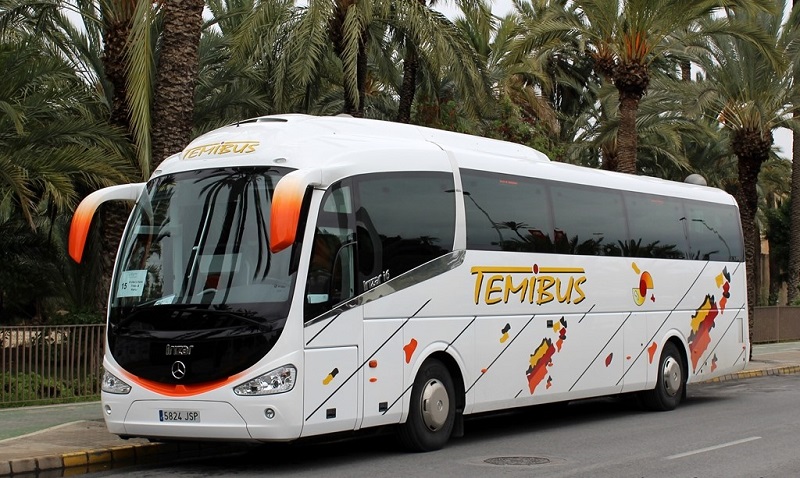 El nuevo autocar está carrozado por Irizar.