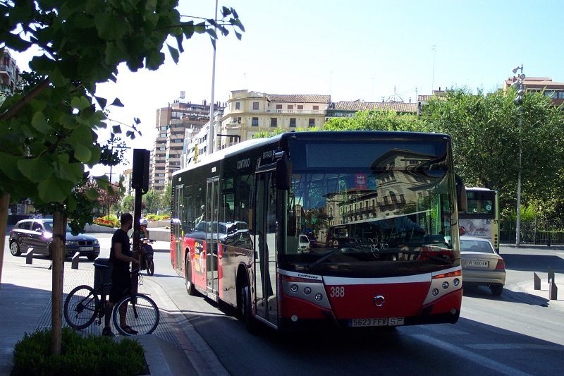 Uno de los autobuses de la flota de Transportes Rober.